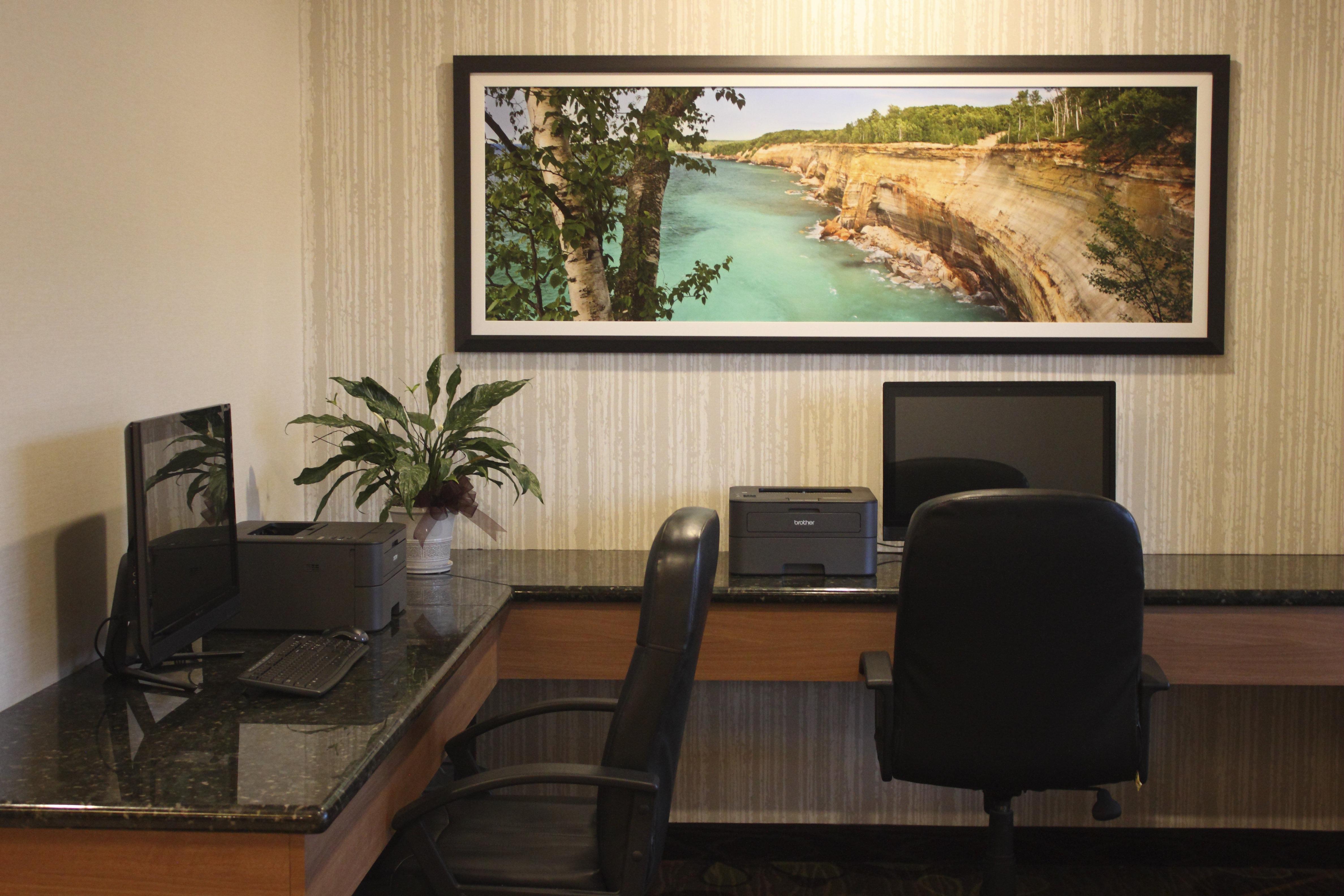 Holiday Inn Express Munising-Lakeview, An Ihg Hotel Exteriér fotografie