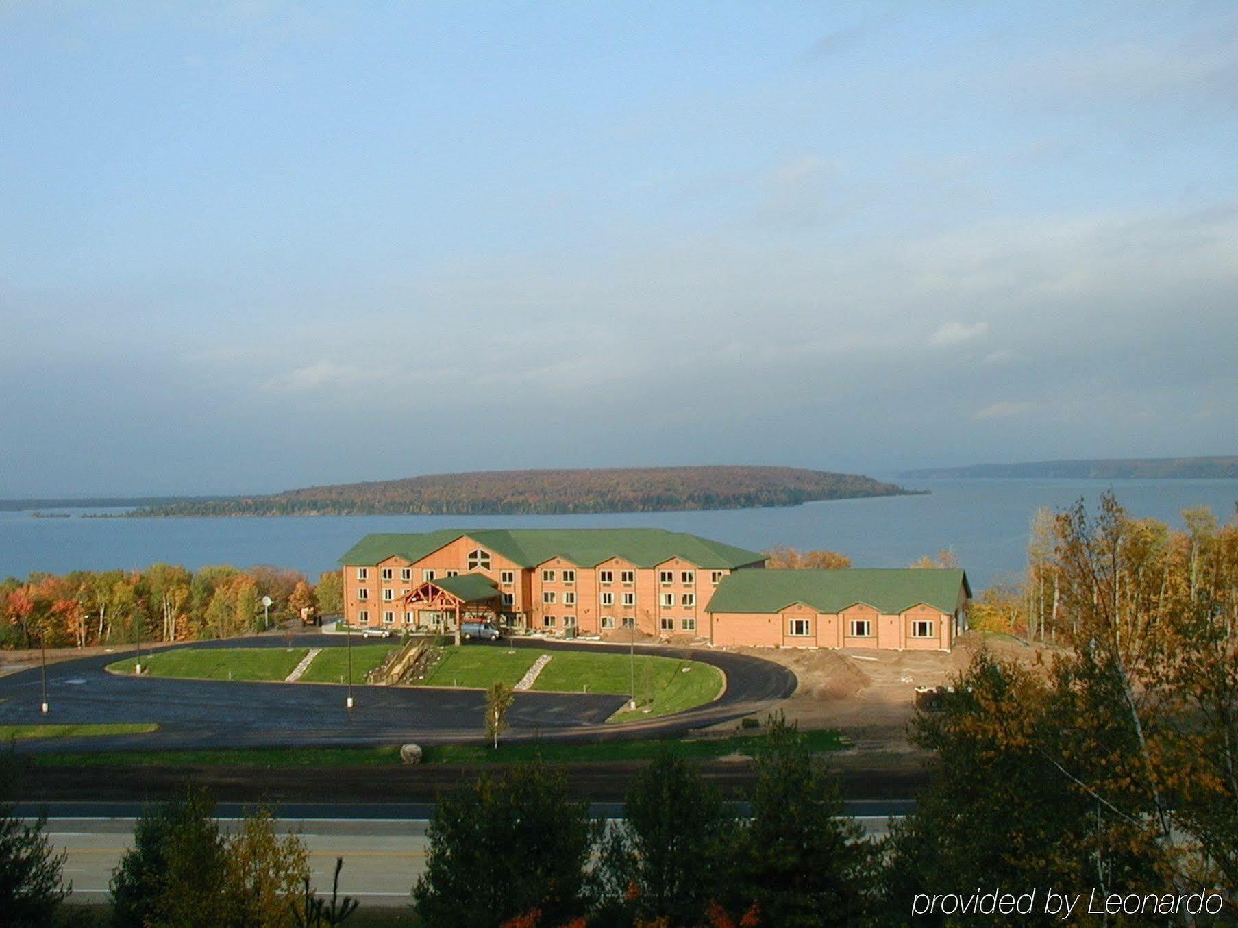 Holiday Inn Express Munising-Lakeview, An Ihg Hotel Exteriér fotografie
