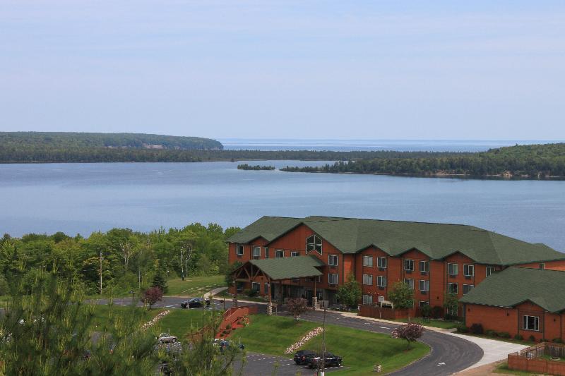 Holiday Inn Express Munising-Lakeview, An Ihg Hotel Exteriér fotografie